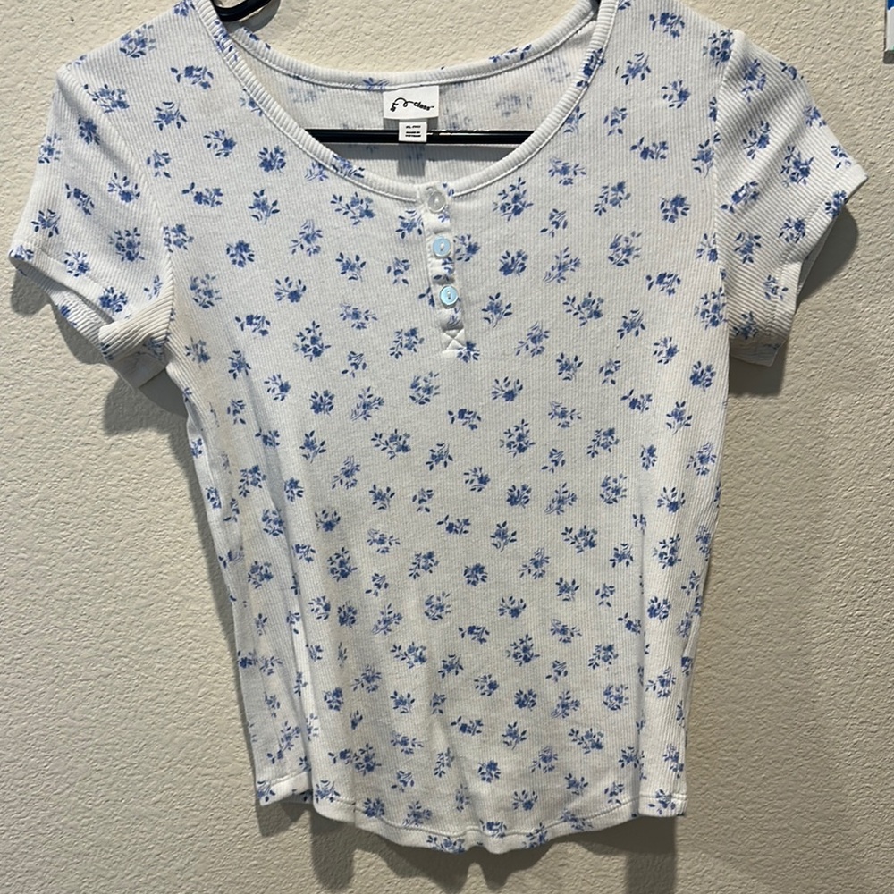 Floral Blue and White Women's Top